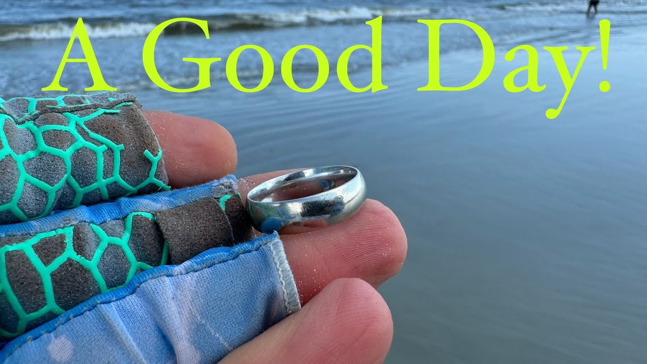 Three 14K Gold Items found Metal Detecting on the Beach - YouTube