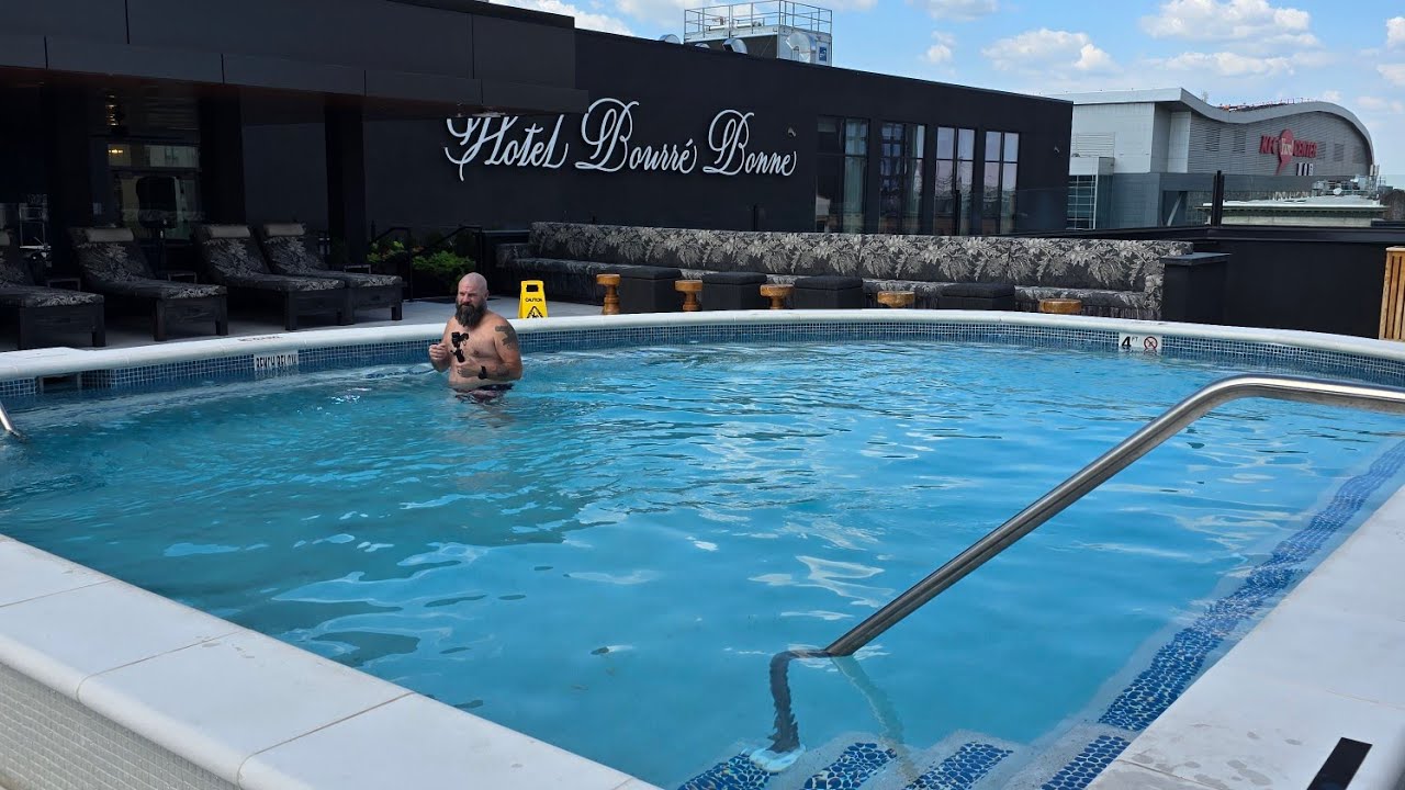 @Bourre Bonne hotel Louisville ky Again.