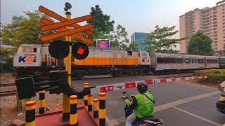 New Look for 2 Railway Crossings in Bandung City