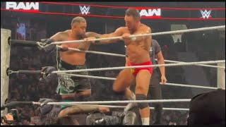 The Usos vs LA Knight & Solo Sikoa Full Match - WWE Raw 8/24/2026