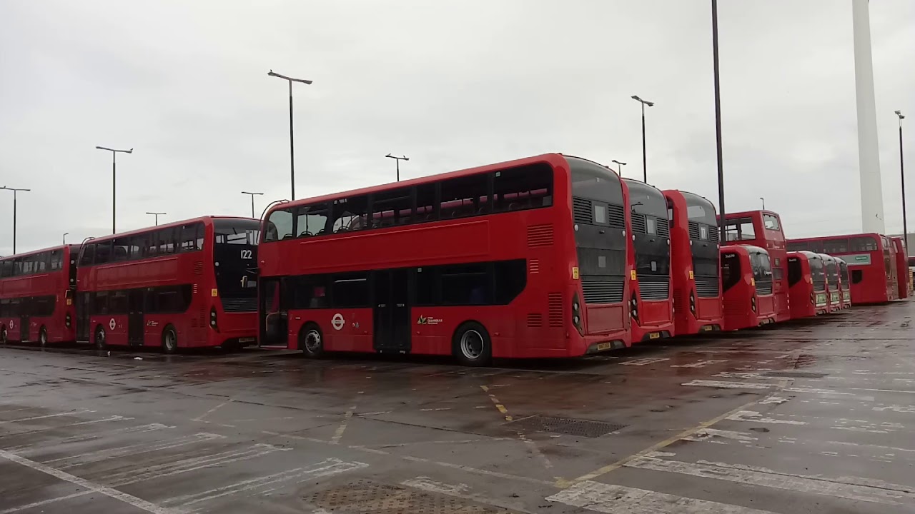 west ham tour bus live