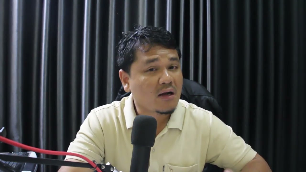 ให้พ่อนอนข้างถนน Bagi Ayah tidur di tepi Jalan