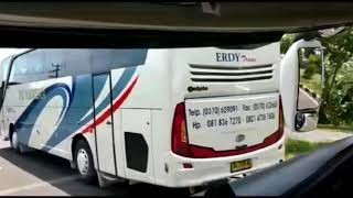 Status WA Keren Bus Balapan