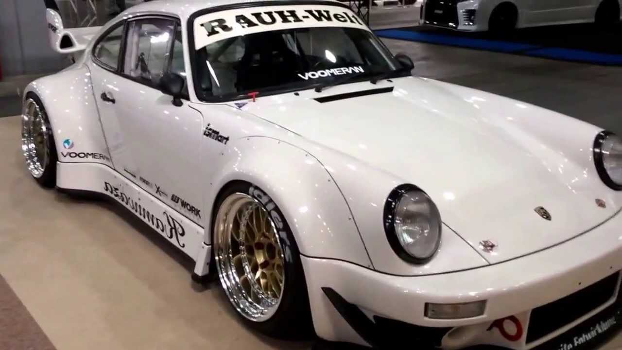 RWB930 Kamiwaza at Osaka Auto Messe - YouTube