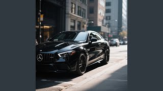 Mobil Hitam Besar