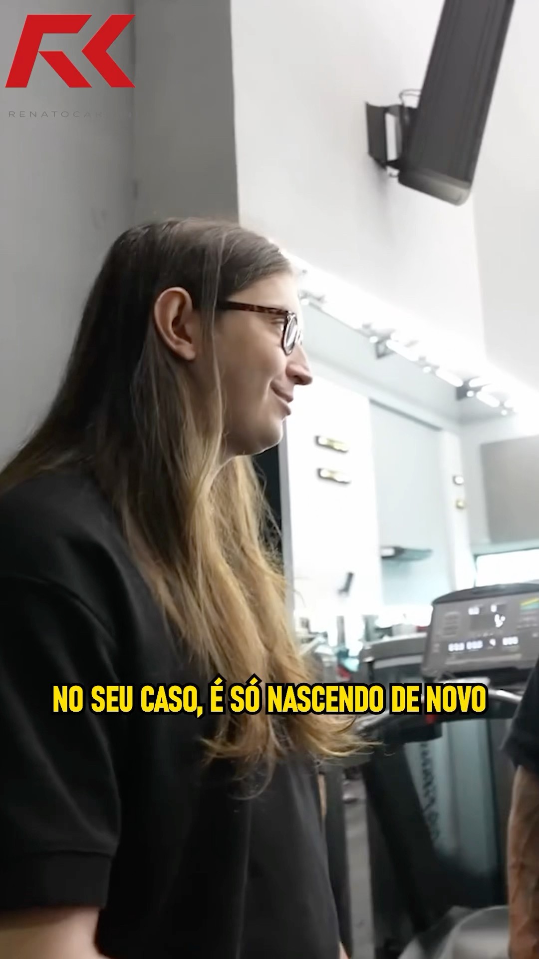 FELCA FOI SINCERÃO COM O CARIANI! #renatocariani #felca #resenha #cabelo #corpo #zueira #sinceridade