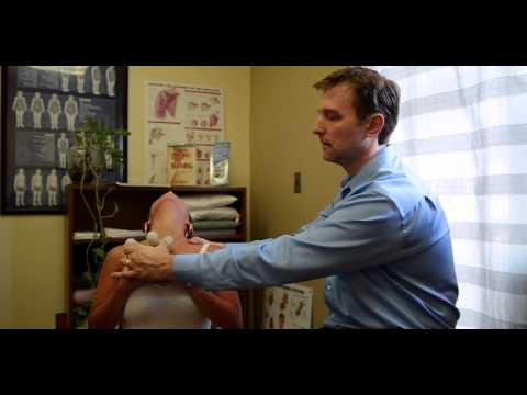 Dr. Berg's Stress Relieving Technique for a Stiff Neck