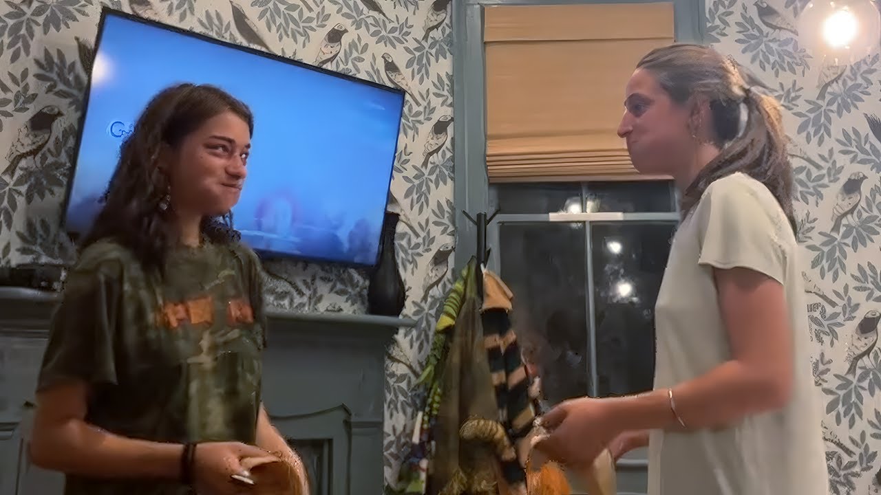 Odessa Adlon ( A'zion ) & Valentine Rocky Adlon | Tortilla Slap Challenge
