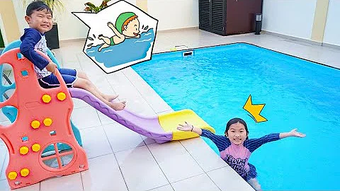 游泳池玩水！滑水道？亲子短剧 ~ Kids Play At Swimming Pools！So Much Fun~ - 天天要闻