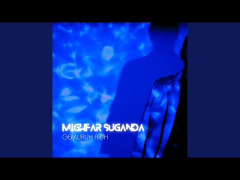 lagu : @MighfarSuganda - broken beautiful blue ruin | desainer lebih cantik dari modelnya.