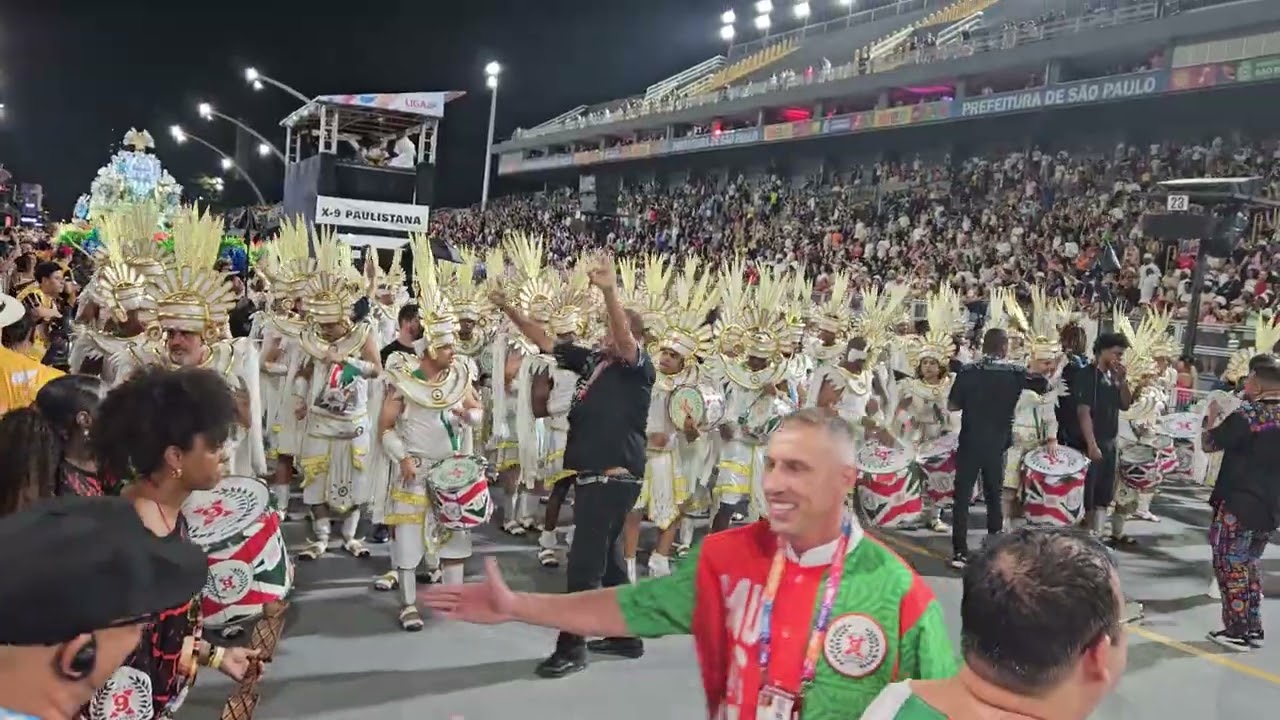 X-9 PAULISTANA 2026 | BATERIA NO DESFILE DAS CAMPEÃS