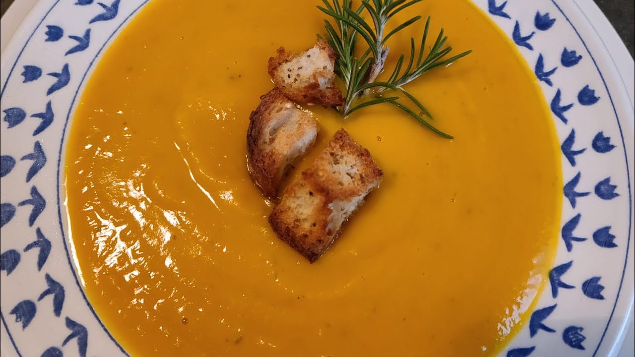 CREMOSA Vellutata di zucca e porri I Ricetta autunnale