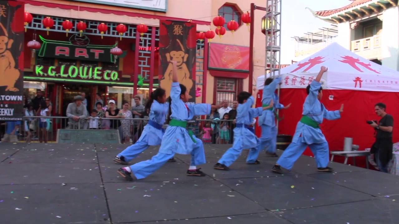 Shaolin Kungfu Performance China Town YouTube