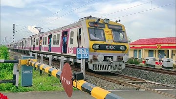 Fast & Furious Encounter ICF Medha Howrah-Katwa Local Crossing at Railgate