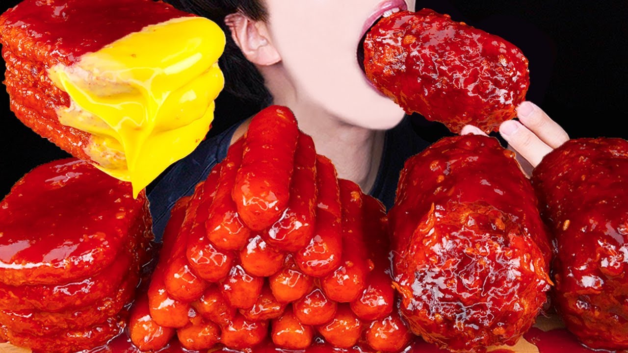 ASMR SPICY FRIED SAUSAGE CHEESE STICKS HASH BROWNS FIRE NOODLES COOKING MUKBANG 먹방 咀嚼音 EATING SOUNDS