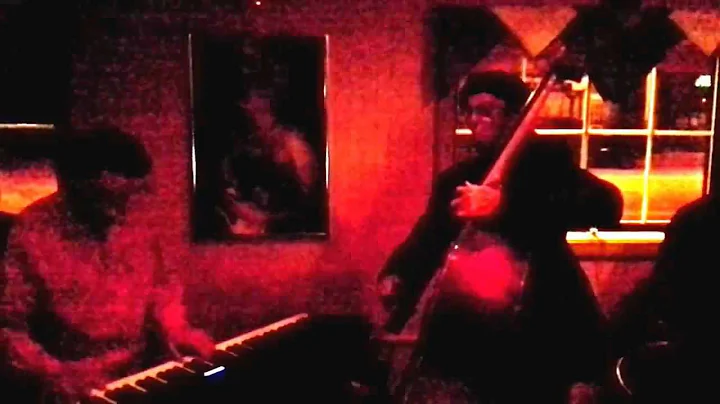 Doris Long sings at the Waterbury Coach House