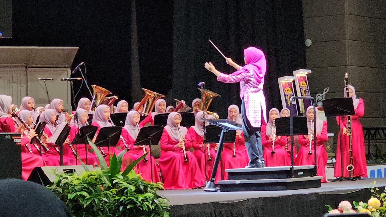 Persembahan pancaragam SP WINDS (Conducted by Aina Sufiya) di Festival Wind Orchestra SBP 2024