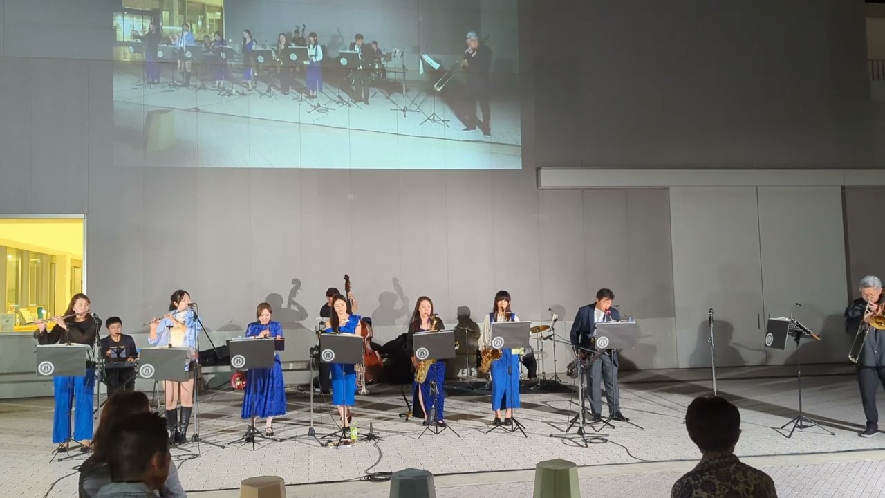 SING SING SING】THE 8 JAZZ BAND - YouTube