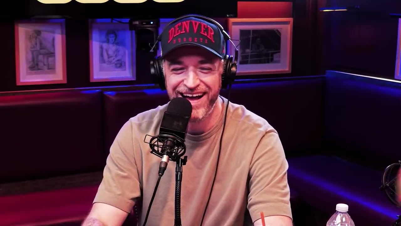 @TheRegzShow прокомментируйте борьбу Кевина Бреннана, Пэта Диксона и Джено Бисконте на их собстве...