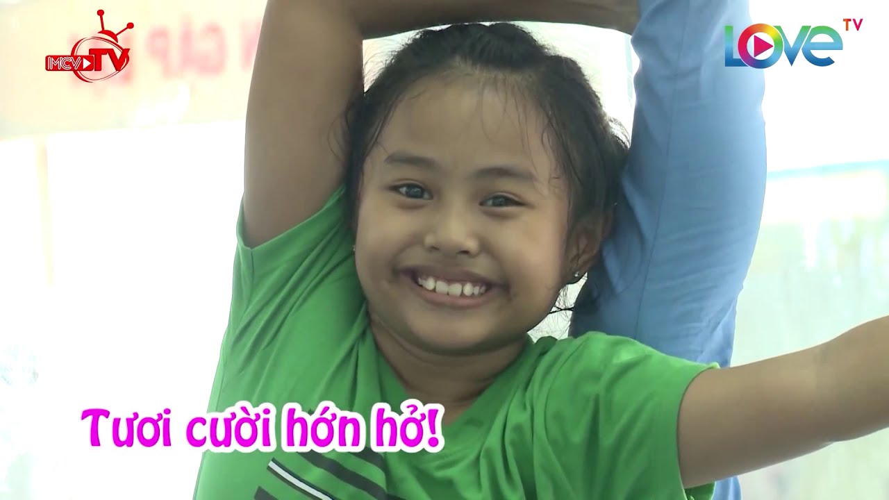 Học uốn dẻo | Hiệp sĩ Thùy Trang giúp bé học cách uốn dẻo – ƯỚC MƠ CỦA EM 😉