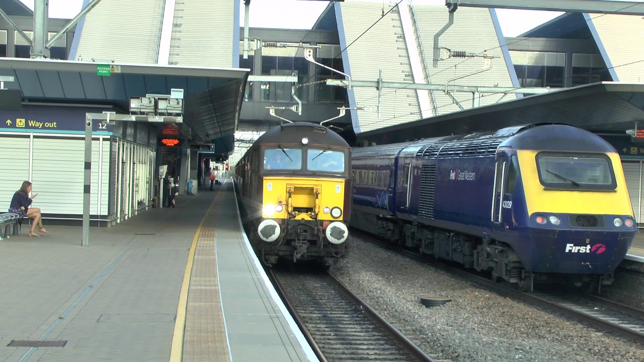 16-09-18 5Z36 Northern Belle Empty Coaching Stock Passes Reading Station at 