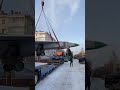 Истребитель МиГ-23 перевезли из городка ИВВАИУ к школе №21 в Иркутске