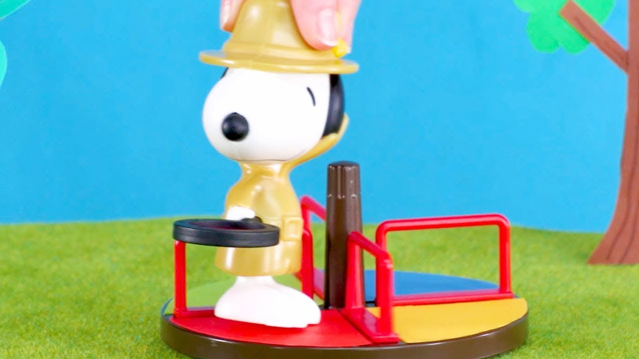 Snoopy Toy Play | McDonalds Happy Meal Toys: Spy Games - Snoopy