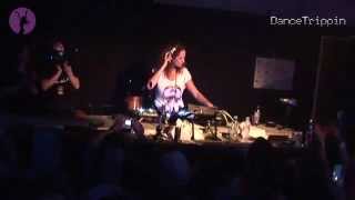 Macromism - Rave Nu World [Played By Monika Kruse]