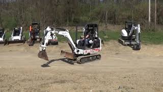 Bobcat 325 mini excavator