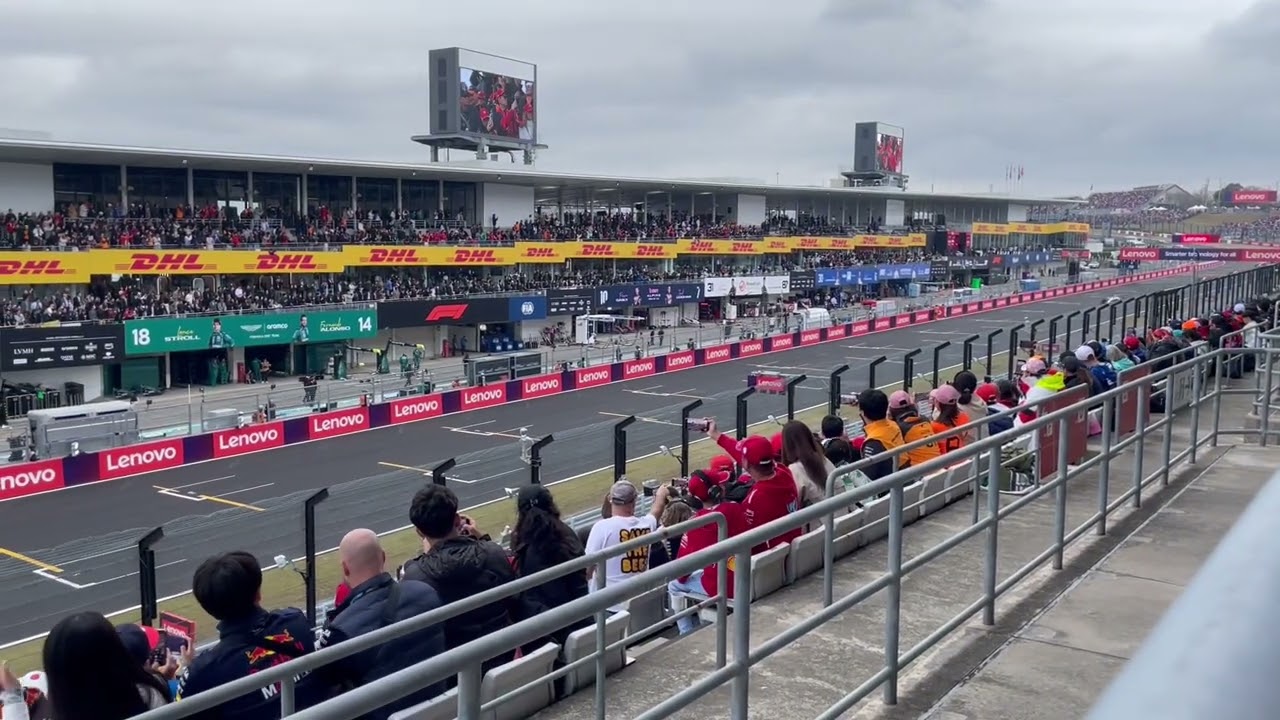 [2025年F1日本グランプリ]フォーメーションラップからスタートの瞬間