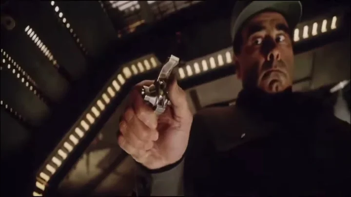 Alien Resurrection - General Perez kills everyone