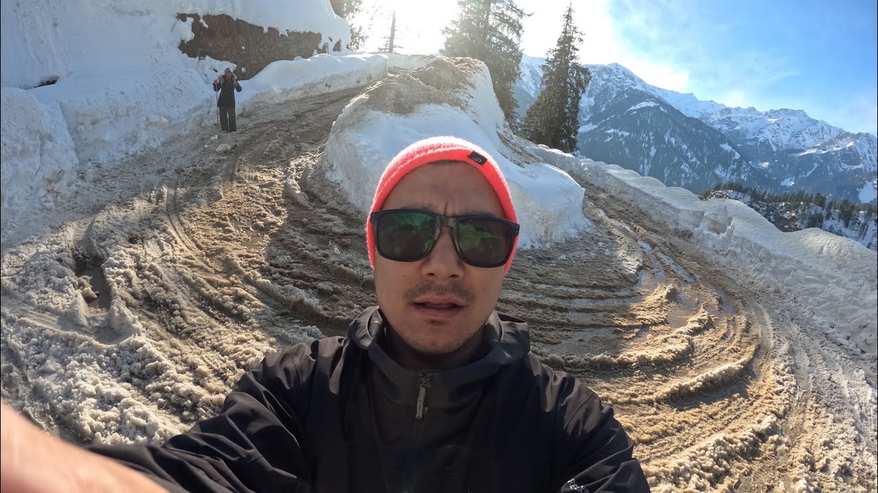 25 year ke bad esi baraf padi almost 6 feet of snow in Hamta pass 😳. 30 January 2026 