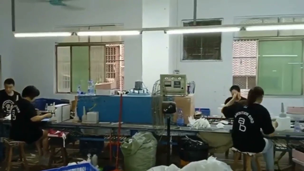 Want to know what the shoe factory in China is like? Made in China