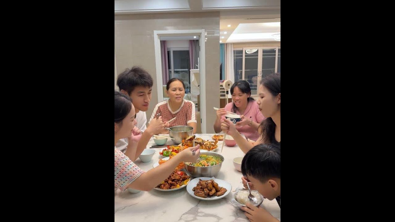 邀请“新邻居”来我的新家吃乔迁宴啦哈哈哈 #vlog日常 #立白大师香氛洗衣液