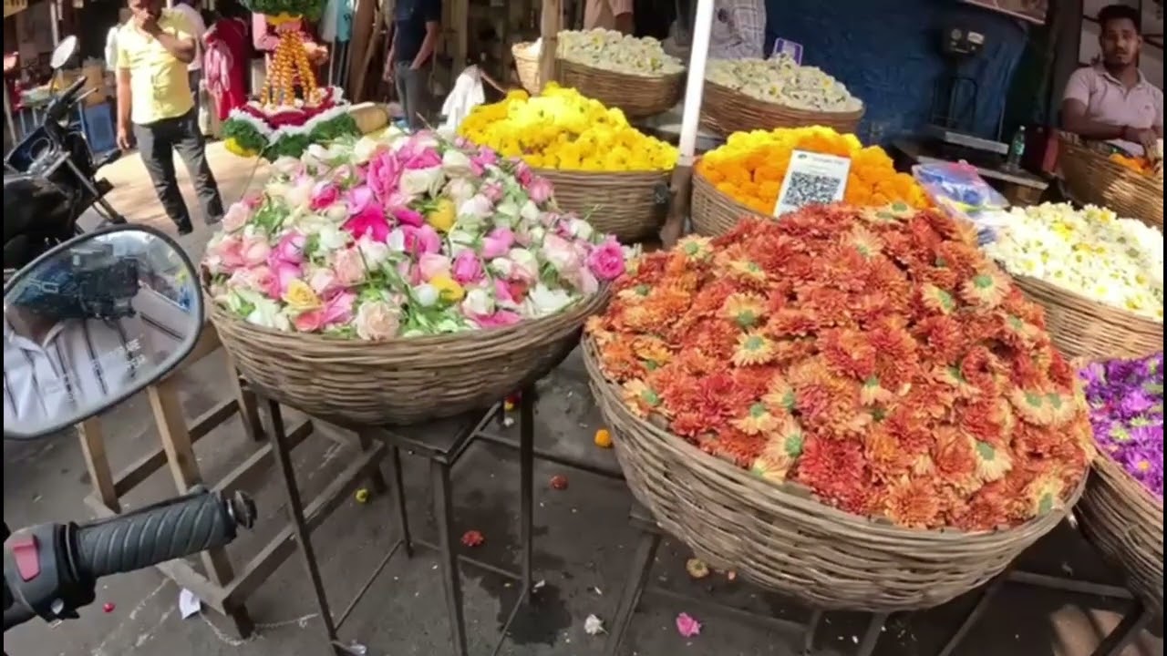 Exploring Pimpri Market on Bike