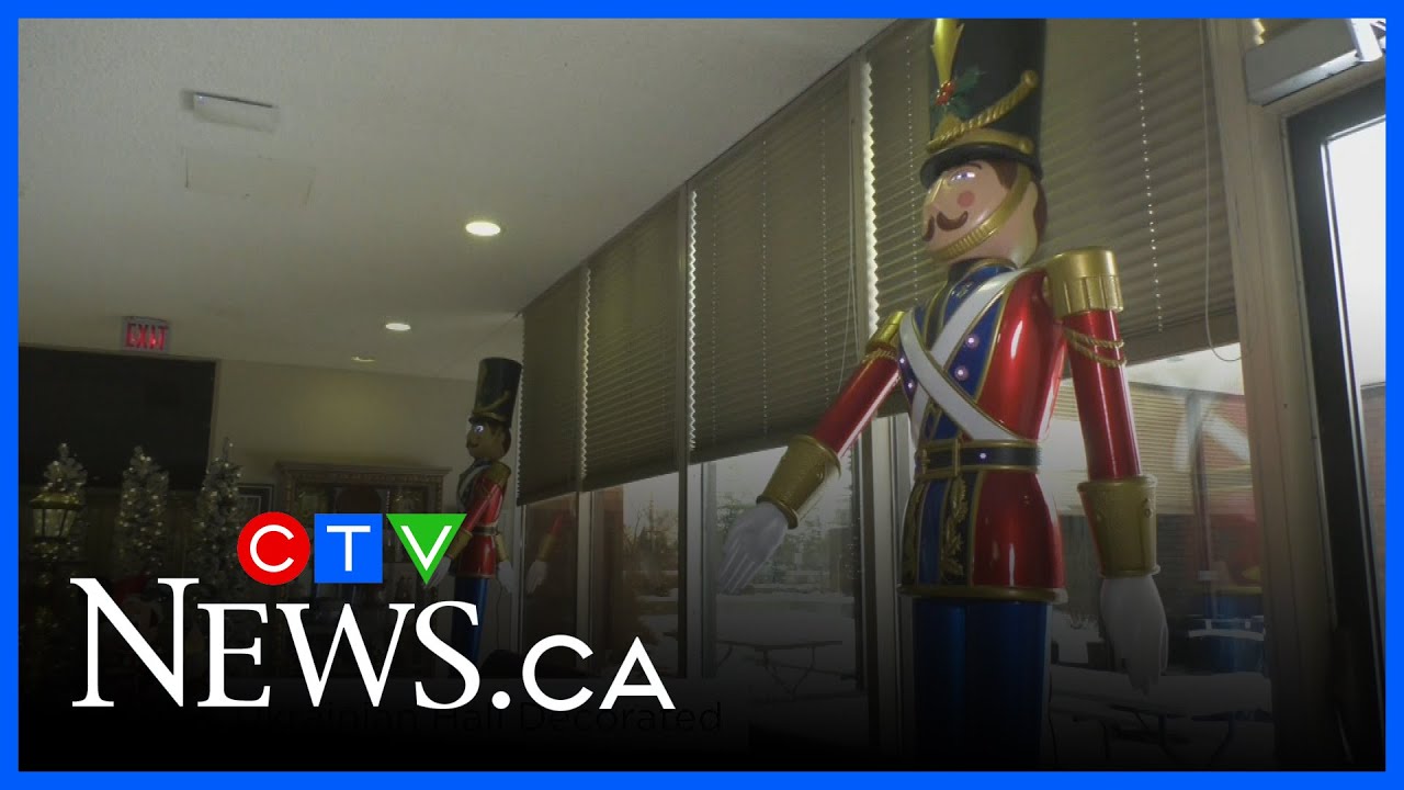 Edmontonian shares decorating talents with Ukrainian Hall - YouTube