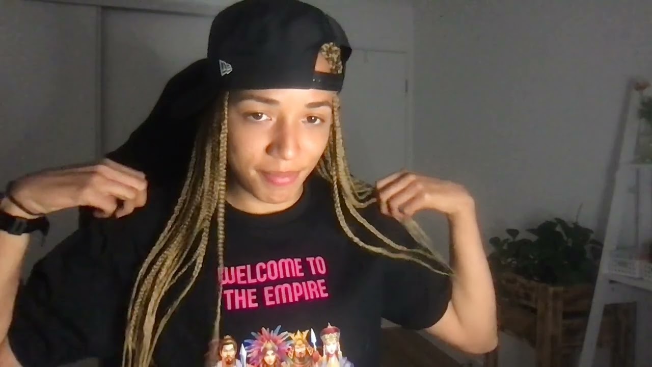 Relax 🏝️ Your RARE, ROYAL & MEDICINAL ENERGY has ANGELS WORKING in EVERY AREA of your LIFE! 🍇