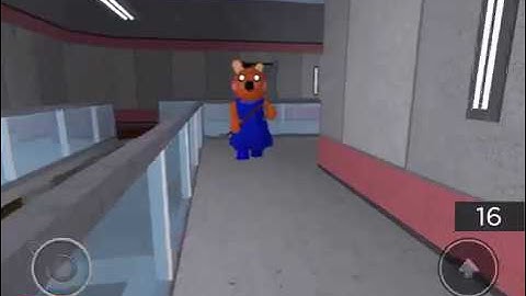 SQUIRREL IN MALL/JUMPSCARE! Roblox piggy custom characters showcase