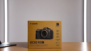 Unboxing Canon R5c - First Impression of the Baby Cinema Camera from Canon