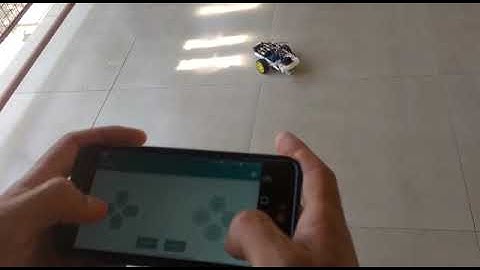 Carrinho de controle remoto via bluetooth e arduino.
