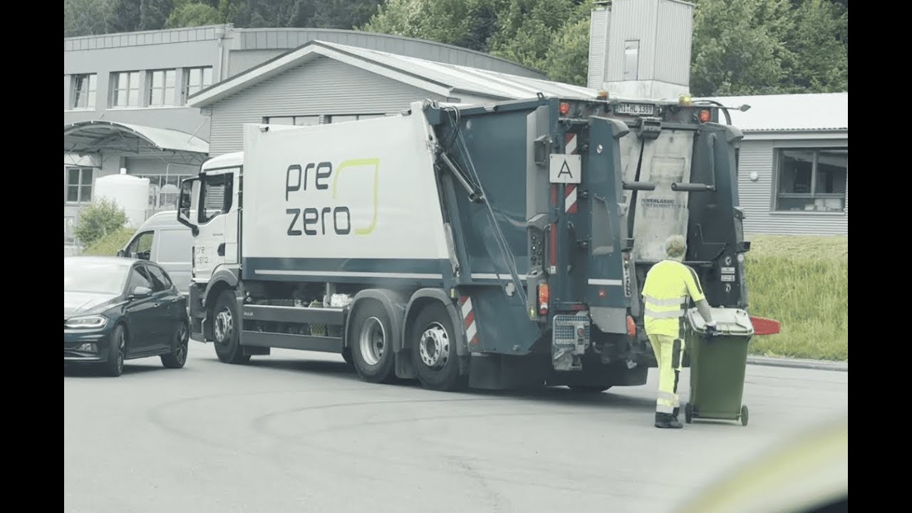 Garbage Truck in Germany #13 Collecting Plastic and Metall Recycling