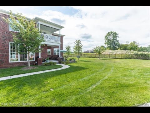 6977 Boulder Pointe Dr, Washington, MI home video tour