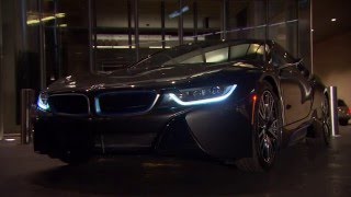 BMW i8 ミラーレス：動画で見るBMWの最新カーテクノロジー