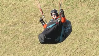Paraglider Take-Offs, Landings & Close-Ups at Dunstable Downs 👀