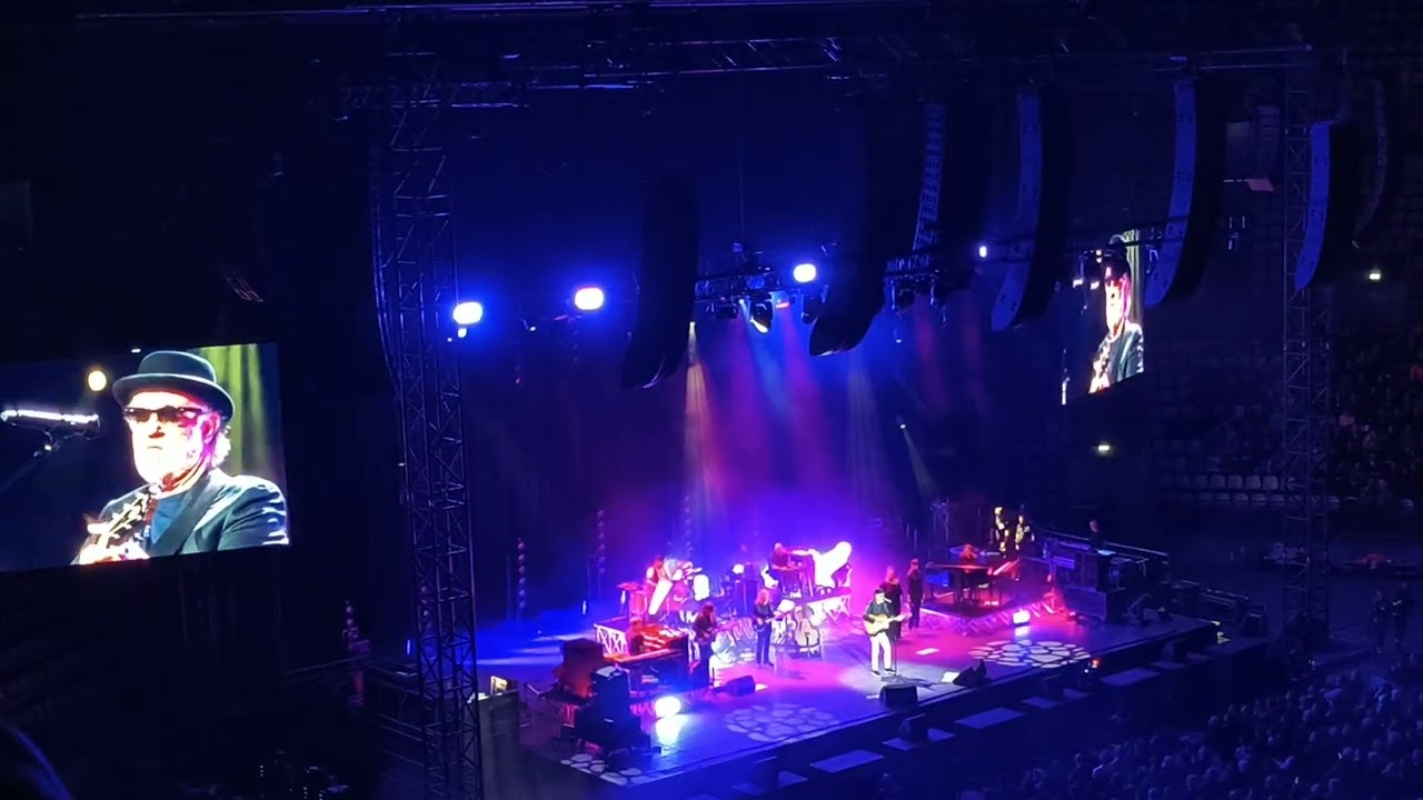 La leva calcistica della classe '68 di Francesco De Gregori al Palasport di Roma ❤️
