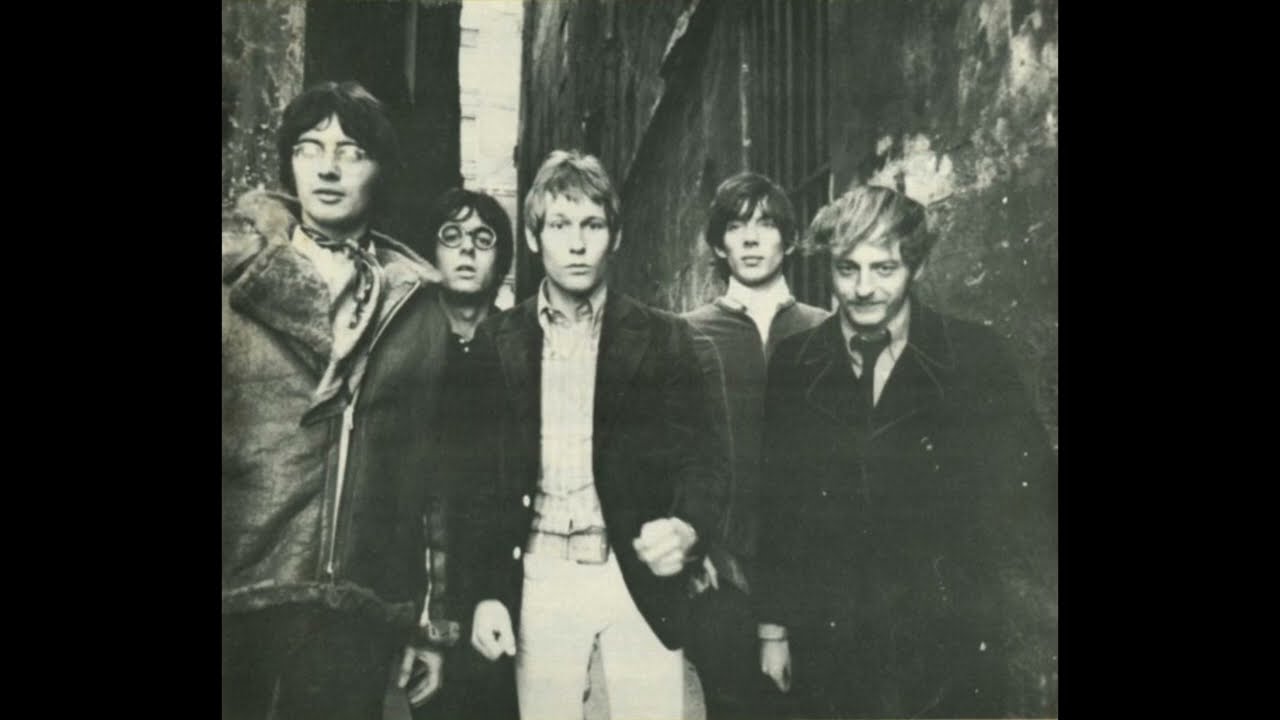 Manfred Mann – There Is A Man