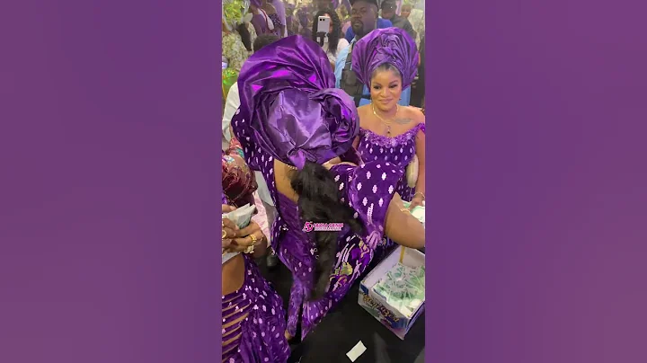 MUST WATCH! BETWEEN TOYIN OVERSABI AUNTY AND KIEKIE ON STAGE AT MERCY AIGBE MUM'S BURIAL