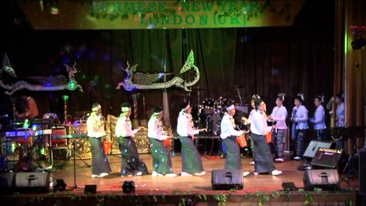 Rakhine Thingyan Dance @ London Thingyan, 2010