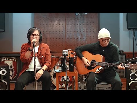 Kirana,Sebelum kau terlelap - Ari lasso feat Andra accoustic