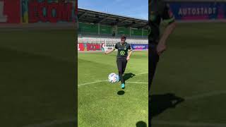 Learn The ÖZIL BOUNCE 😮‍💨 screenshot 4